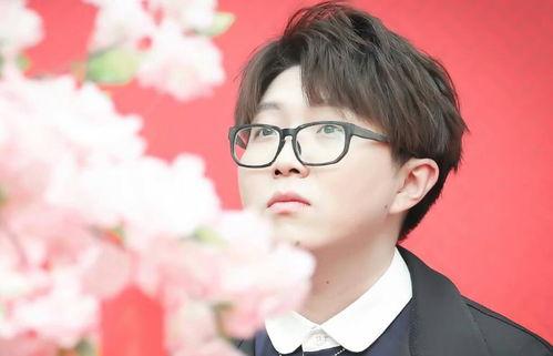 娱乐吃瓜君毛不易,从“娱乐吃瓜君”到音乐才子，他的蜕变之路